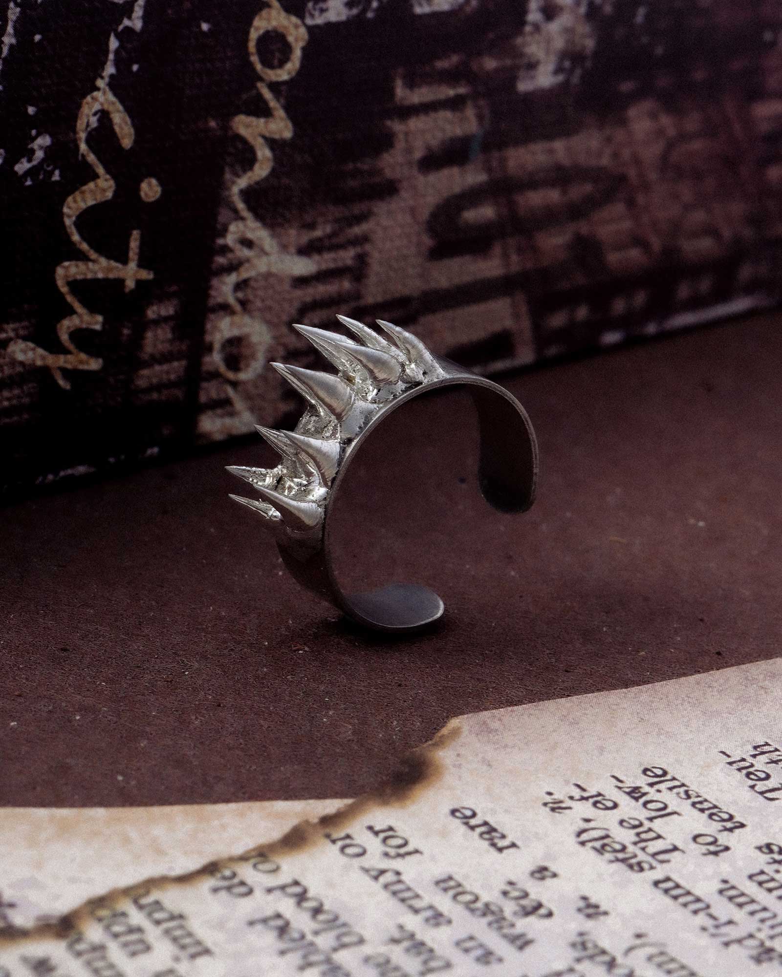 Venincrest, Bold Spiky Soldered Ring