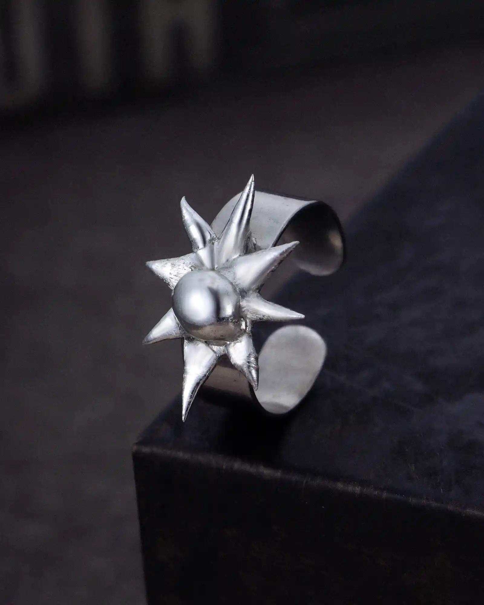 Halo Bead, Bright Spiked Soldered Ring