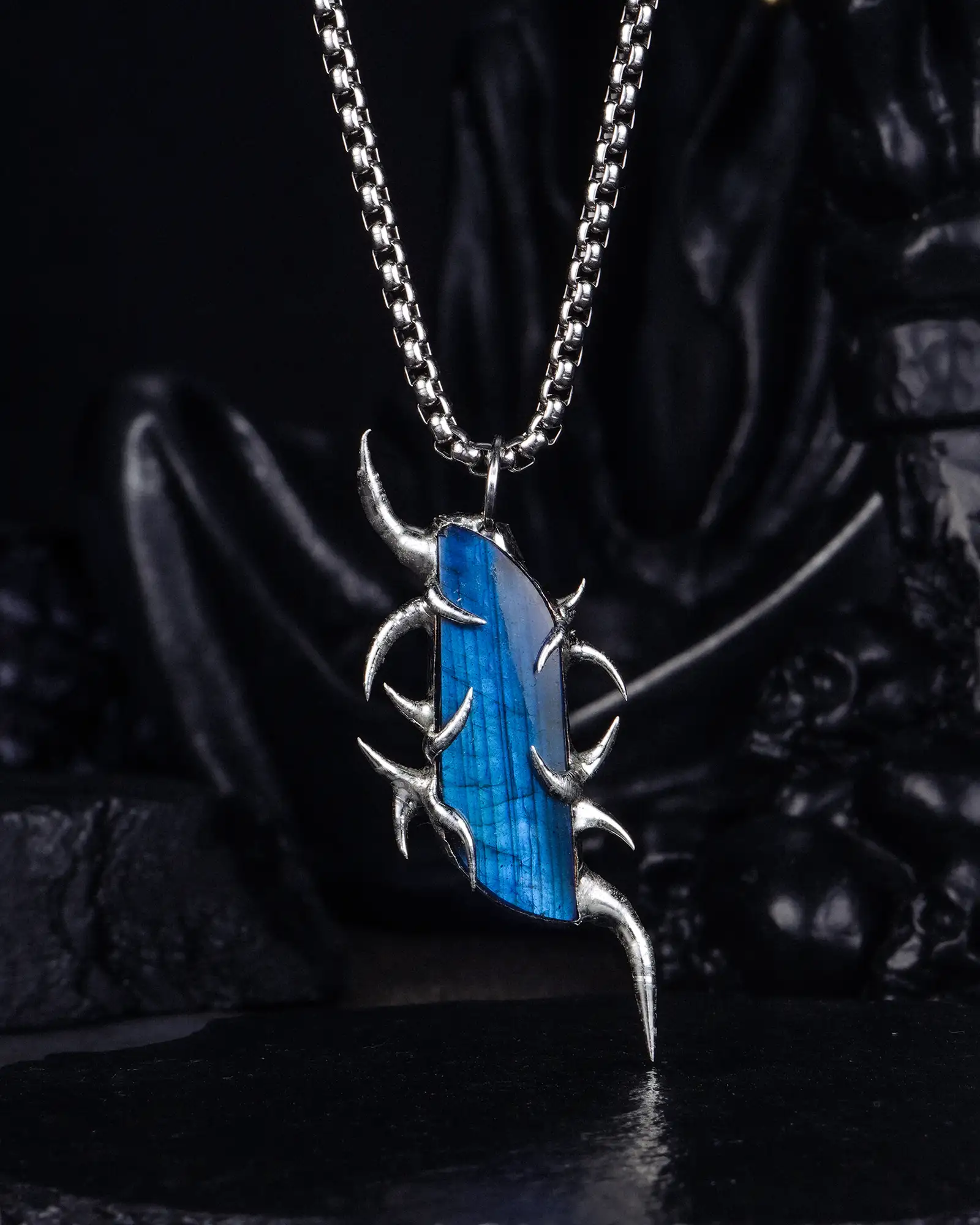 Tidepiercer, Delicate Labradorite Necklace