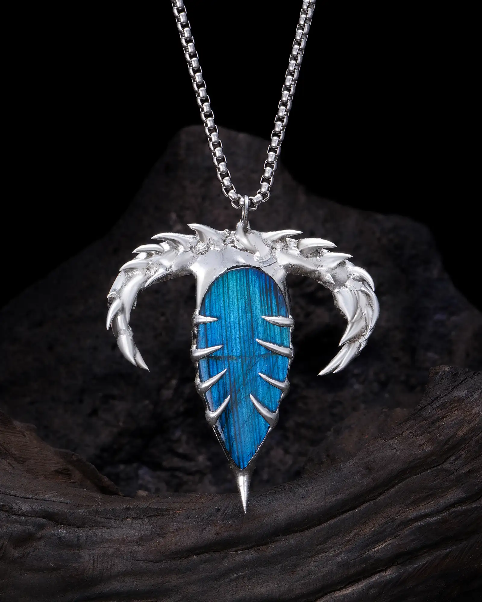 Skyrazor Wing, Brilliant Labradorite Necklace